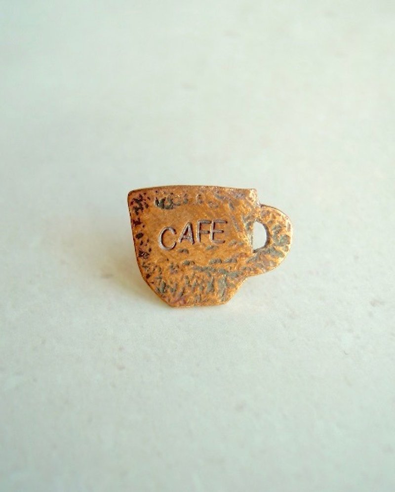 cafe / pin brooch 2 - เข็มกลัด - โลหะ สีนำ้ตาล