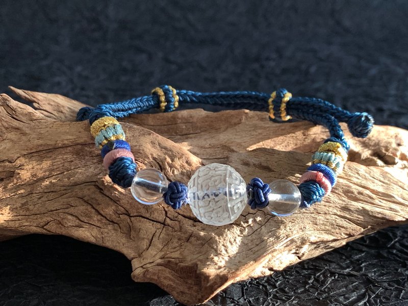 Free consecration and fast shipping natural white crystal transfer bead bracelet good luck bracelet - สร้อยข้อมือ - คริสตัล ขาว