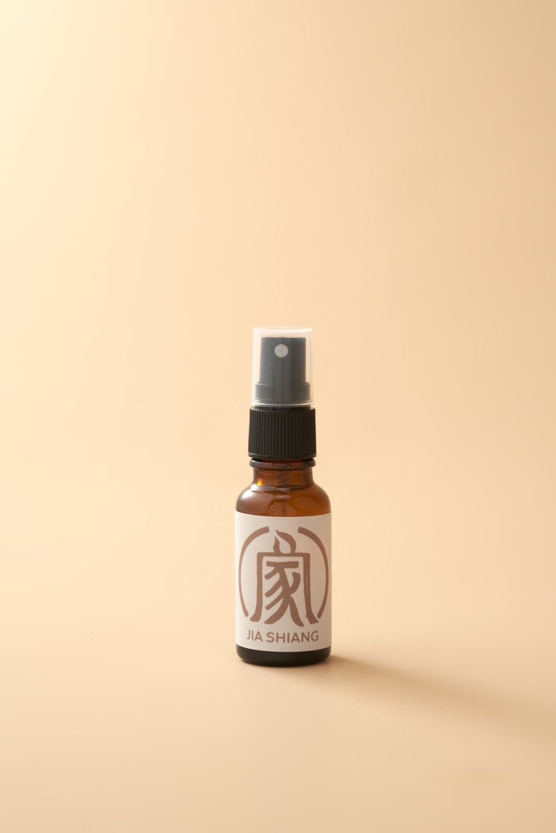 Dianhua Coupon Iki Breath Space Fragrance Essential Oil Spray - Fragrances - Glass Brown