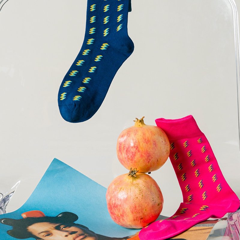 Two-color optional socks for men and women, the same tube socks, cute lightning stitching, Japanese all-match socks, couples - ถุงเท้า - ผ้าฝ้าย/ผ้าลินิน สีน้ำเงิน