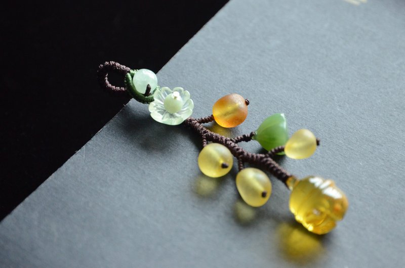 [花の果樹]琥珀ナチュラル琥珀色の鈴形石ペンダント多目的飾り - チャーム - 宝石 イエロー