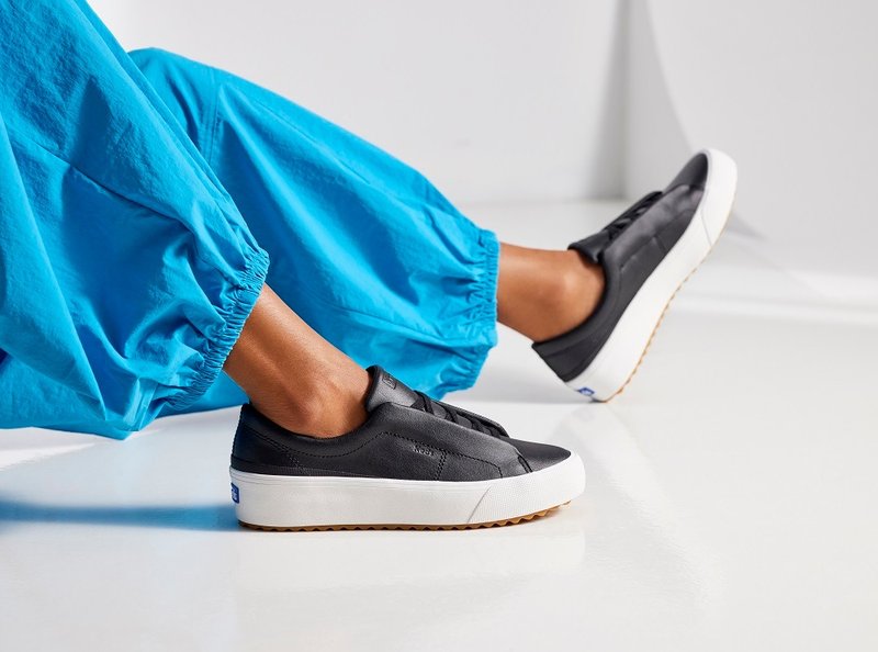 KEDS REMI LEATHER 厚底皮革懶人休閒鞋 黑 WH67323 - 女休閒鞋/帆布鞋 - 真皮 