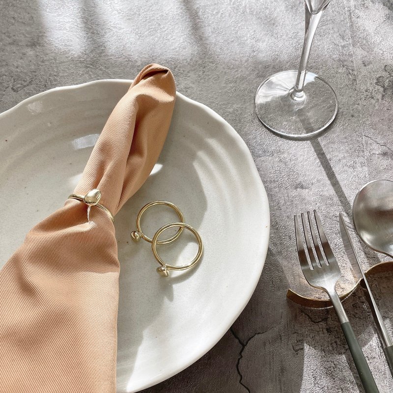 Set of 2 brass ring napkin holders - อื่นๆ - ทองแดงทองเหลือง สีทอง