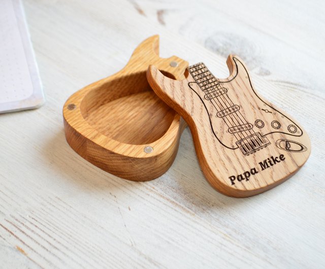 Personalized guitar deals pick case