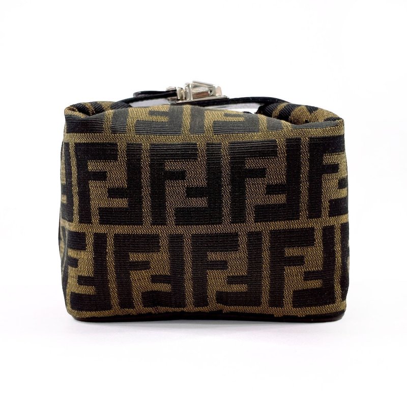 【日本直送 中古美品】フェンディ FENDI ポーチ バニティバッグ 化粧ポーチ マルチポーチ ズッカ キャンバス/レザー - 化妝包/收納袋 - 棉．麻 咖啡色