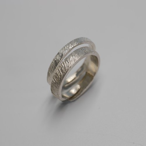 Enchant Jewelry 羽紋戒 - 開口戒可調節尺寸 純銀手工戒指 刻字情侶對戒