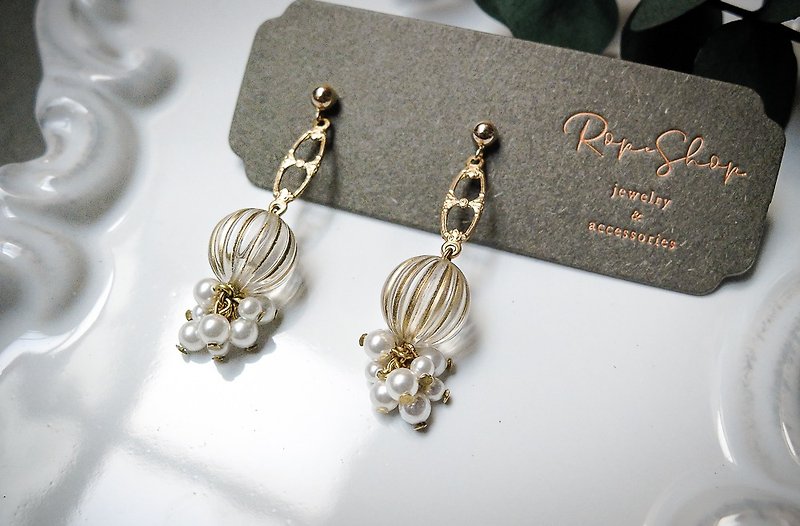 [Little Paris] Bronze antique pendant pearl earrings from ROPEshop. - Earrings & Clip-ons - Copper & Brass Gold