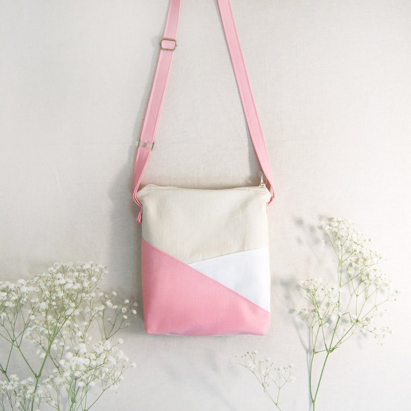 Ready handmade winter ice cream color matching compact bag - pink strawberry color - กระเป๋าแมสเซนเจอร์ - ผ้าฝ้าย/ผ้าลินิน สึชมพู