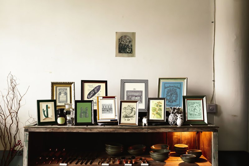 Vintage Photo Frame 2.0 Dark 8x10 - กรอบรูป - ไม้ หลากหลายสี