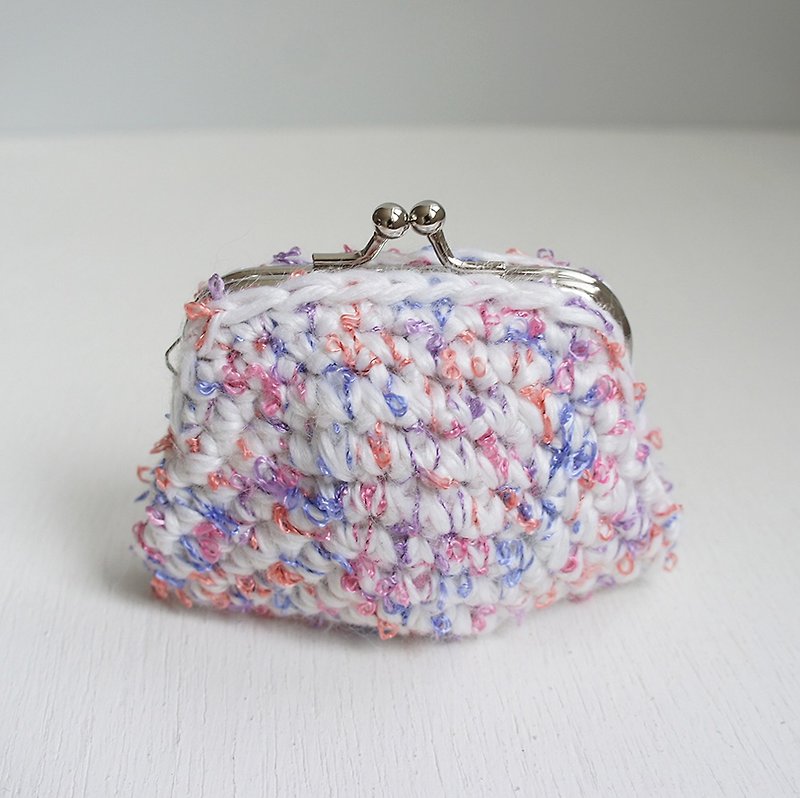 Ba-ba handmade Crochet pouch No.C1030 - 化妝包/收納袋 - 其他材質 白色