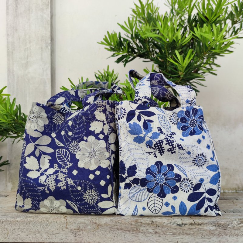 Double Side Handbag Printed Blossom Flower - 手提包/手提袋 - 棉．麻 藍色