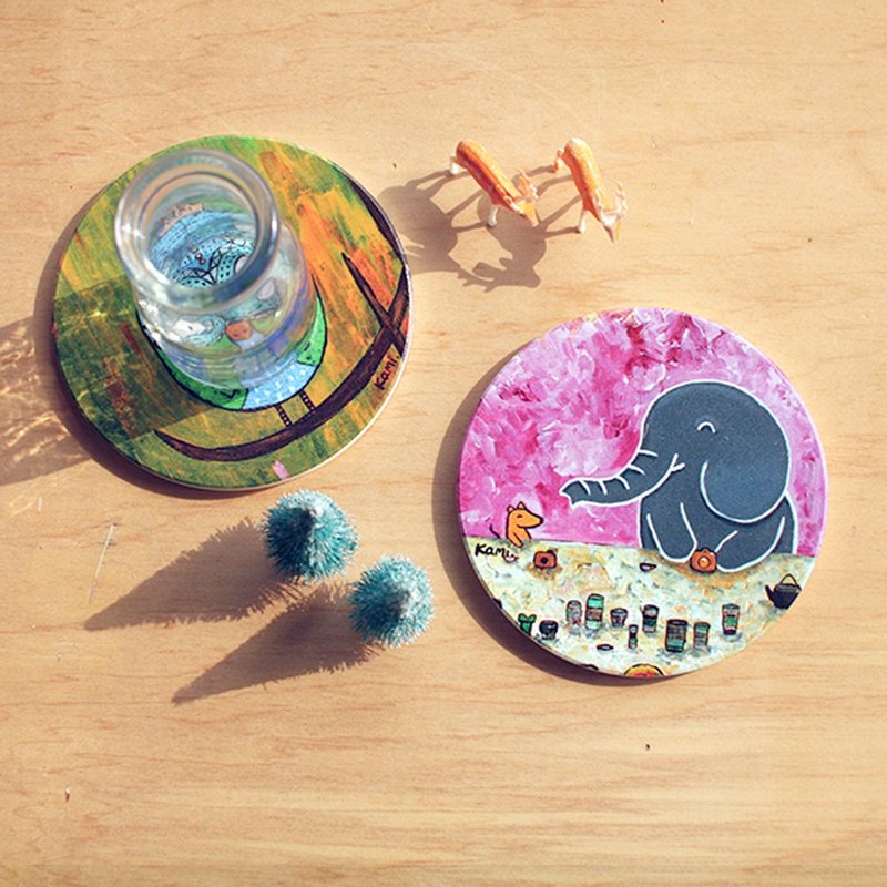 Ceramic absorbent coaster∣ Elephant’s best friend - Coasters - Porcelain Multicolor