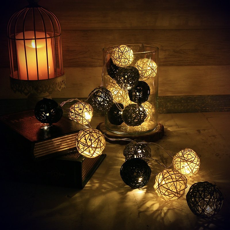 創意燈飾 籐球燈串 電池款 黑色果實 長度2M LED氣氛燈 聖誕節 - 燈具/燈飾 - 竹 黑色