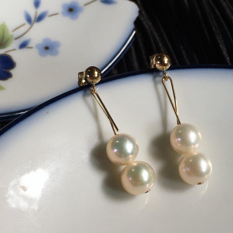 【Lost and find】Natural stone double bead pendant pearl earrings - Earrings & Clip-ons - Gemstone Silver