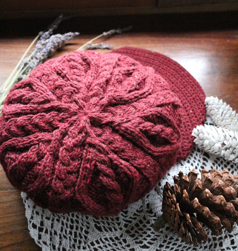 Handmade - traditional twist - college red - beret / cap - wool hat - Hats & Caps - Wool Red
