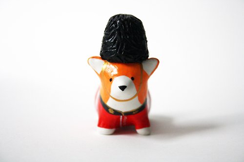 TwoCloud 英國 Beefeater 威爾士柯基犬雕像