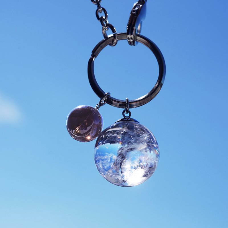 大粒　虹入り水晶と煙水晶のバックチャーム　キーホルダー　夢幻泡影 - 吊飾/掛飾 - 寶石 透明