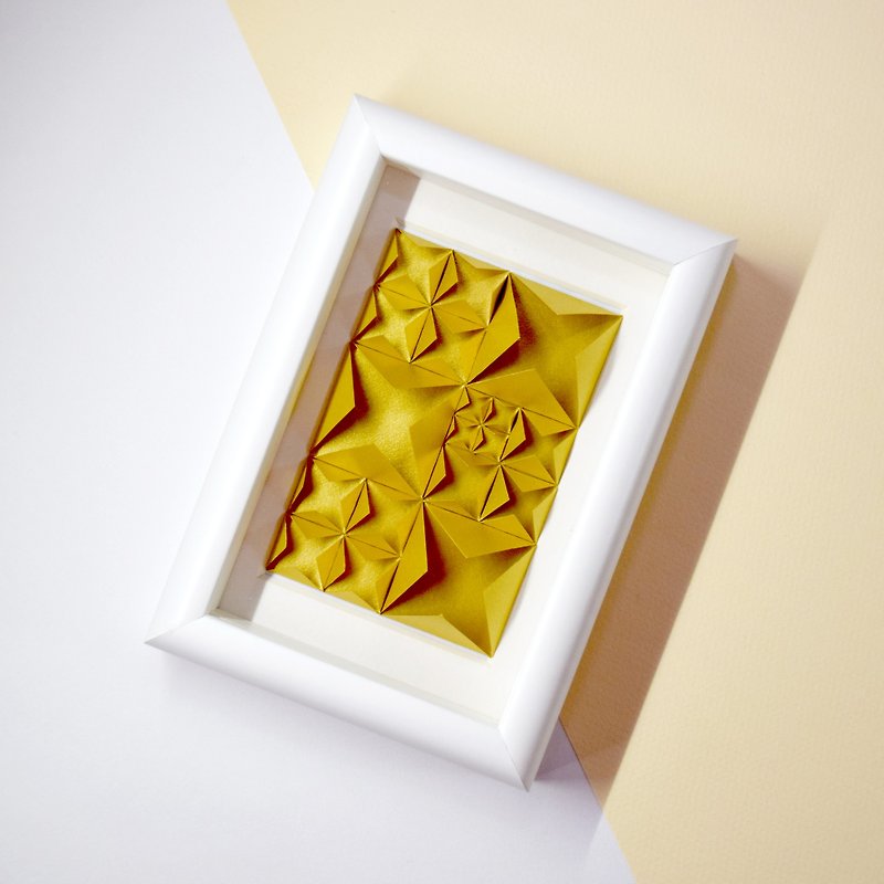 Award Winning | Origami Art 3D Diamond Golden Framed Art Decoration - ของวางตกแต่ง - กระดาษ สีทอง