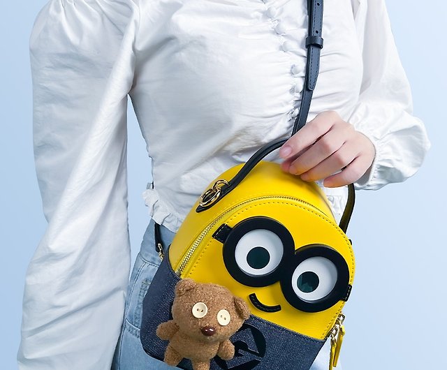 Minions Kids Plush Toy Small Backpack With Zipper Pocket. 