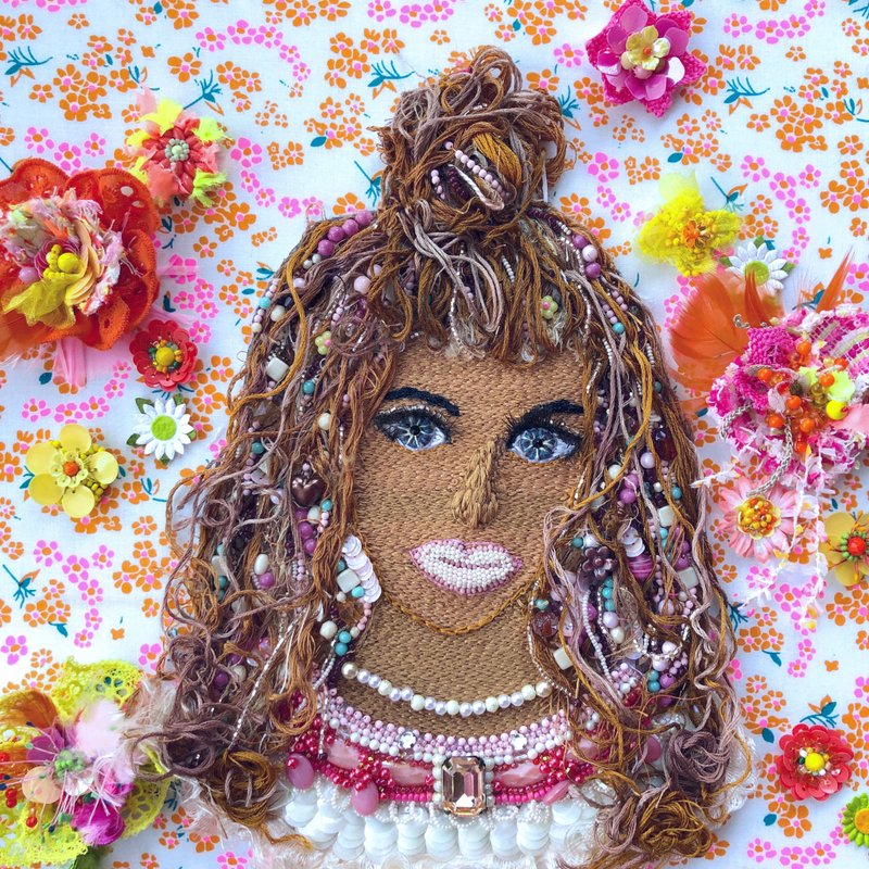 Embroidery  Beads Art  Live a life full of lusters - ตกแต่งผนัง - งานปัก หลากหลายสี