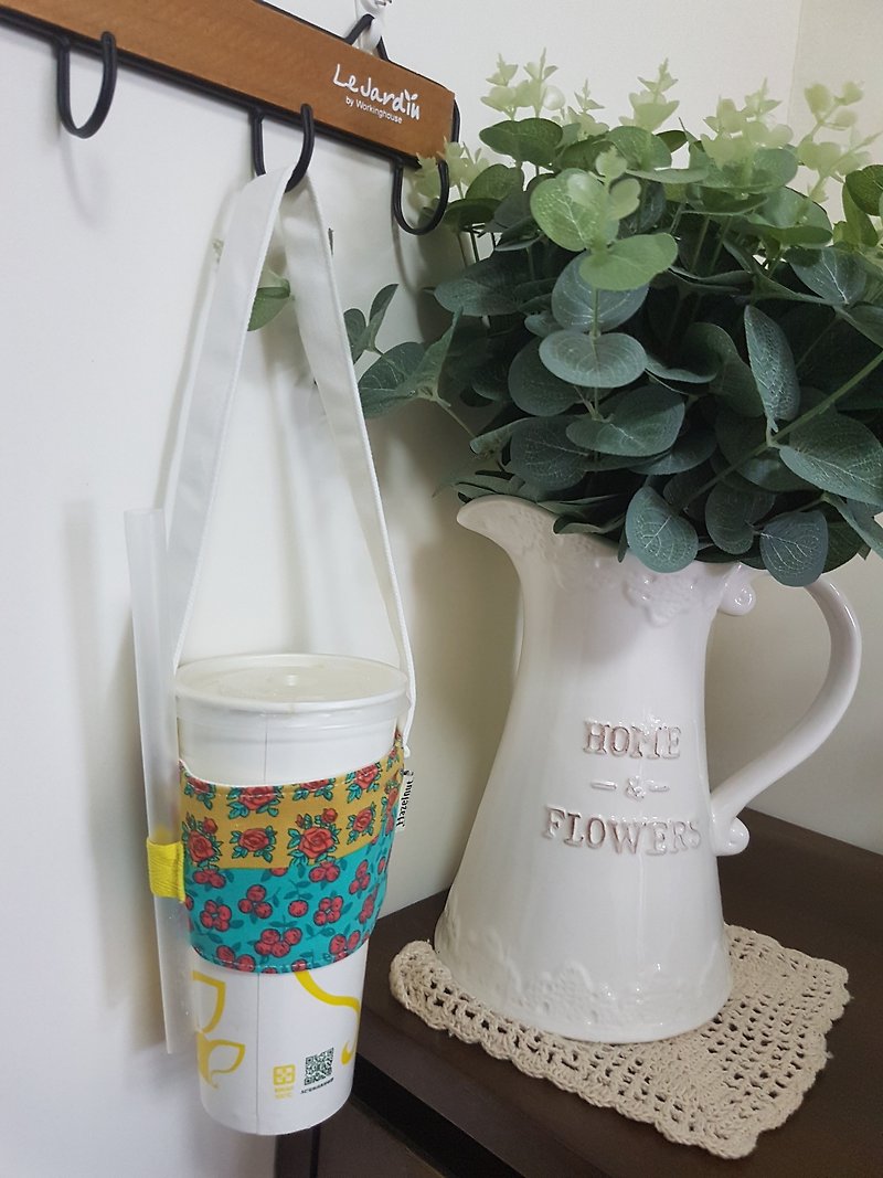 Handmade Nordic flower style environmental protection beverage bag - Beverage Holders & Bags - Cotton & Hemp Yellow
