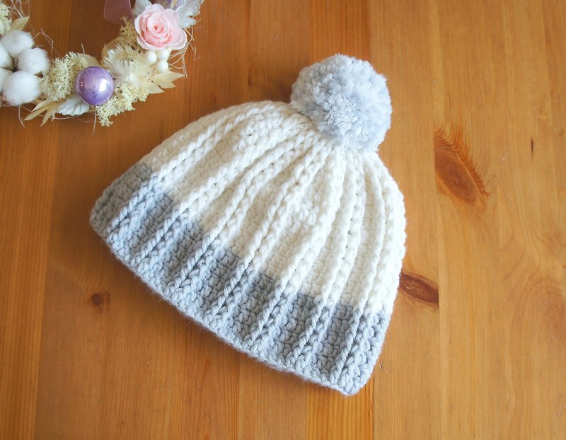 Hand-knitted Nordic Elf Ball Hair Hat (Children)~ - หมวก - ขนแกะ 