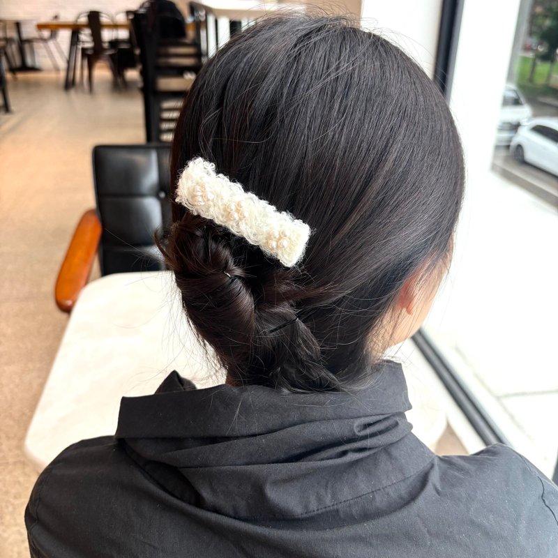 髮夾/波浪與珍珠/珍珠量多款 手作髮飾 質感 送禮禮物 - 髮夾/髮圈 - 壓克力 白色