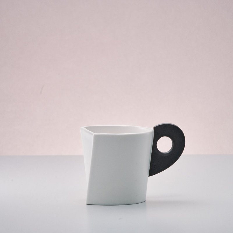 Comma│ Comma - Coffee Cup/Mug (White Porcelain) - แก้วมัค/แก้วกาแฟ - เครื่องลายคราม ขาว