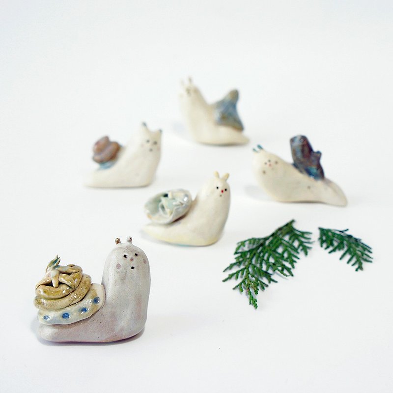 ﹝ ﹞ feel for Tao travel snails - the natural world series - Pottery & Ceramics - Paper Green