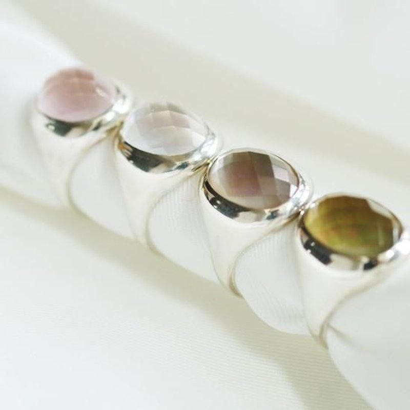 Mirror ring with crystal and white butterfly shell - แหวนทั่วไป - โลหะ 