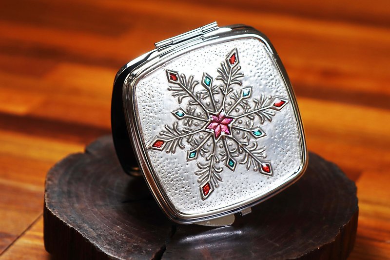 Tin carving | Red snow pattern square rounded corner mirror - อื่นๆ - โลหะ สีเงิน
