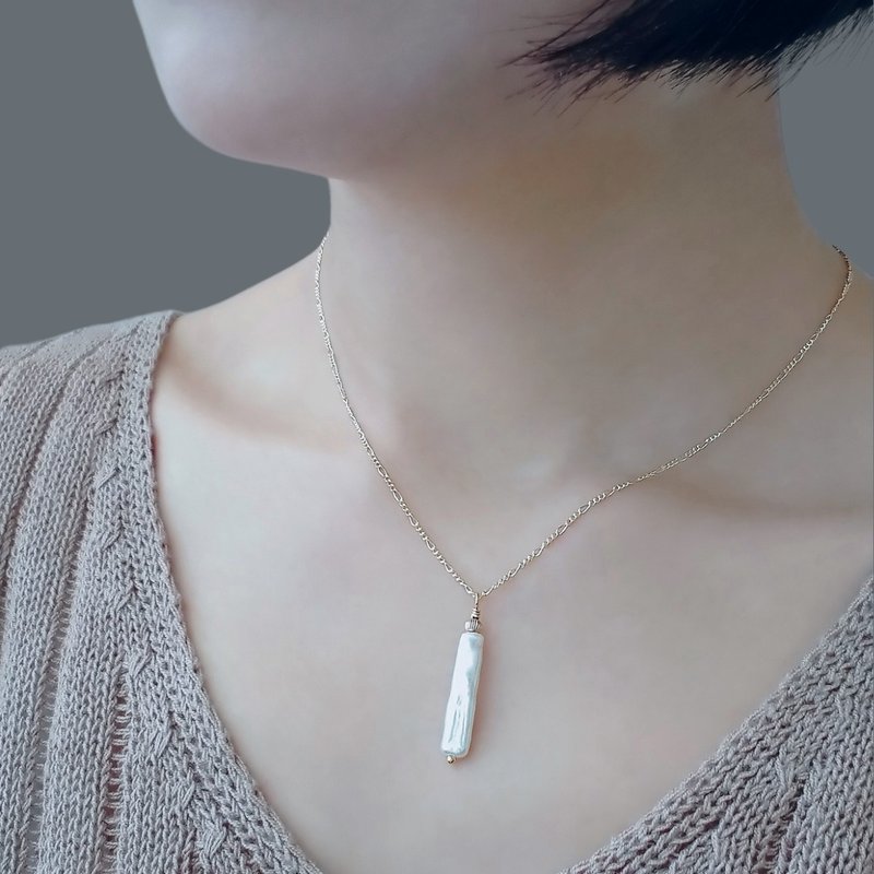 Baroque Long Stick Freshwater Pearl 14Kgf Dainty Necklace | Vintage Figaro Chain - สร้อยคอ - ไข่มุก ขาว