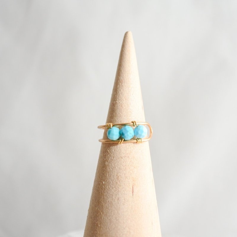 Turquoise Ear Cuff – Gold – Natural Stone - 戒指 - 其他金屬 藍色