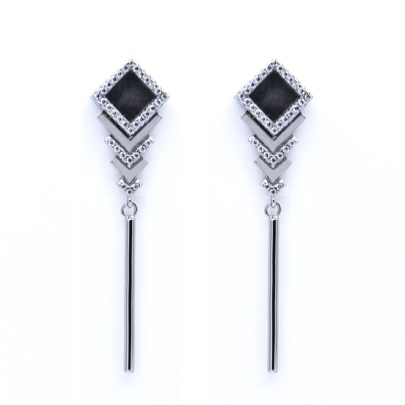 Natural Black Jade Earring in Dangling Style - ต่างหู - หยก สีดำ