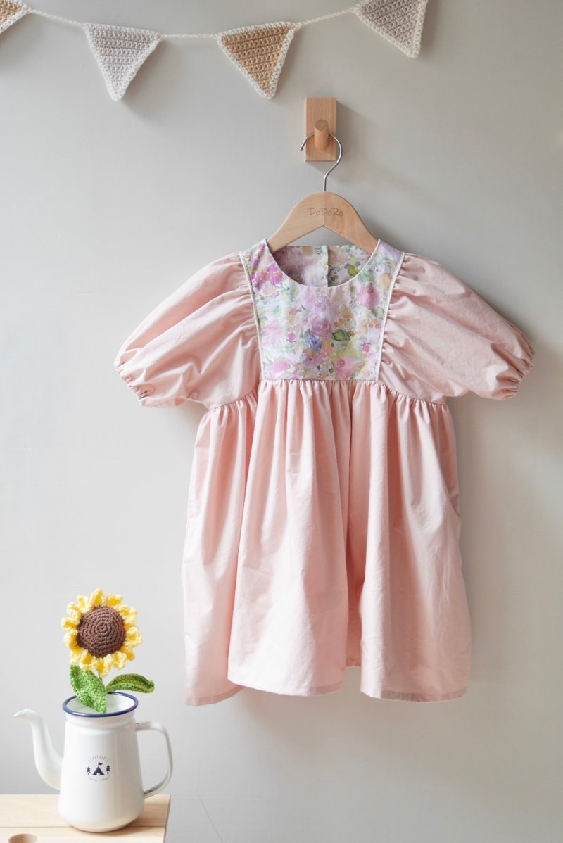 Three-dimensional pink rose dress with puffy sleeves is suitable for 100cm - Skirts - Cotton & Hemp Pink