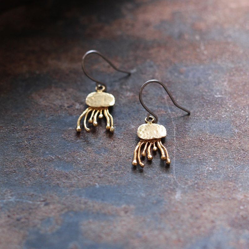 ちいさいくらげ | ピアス | イヤリング | P436 - 耳環/耳夾/耳骨夾 - 其他金屬 金色