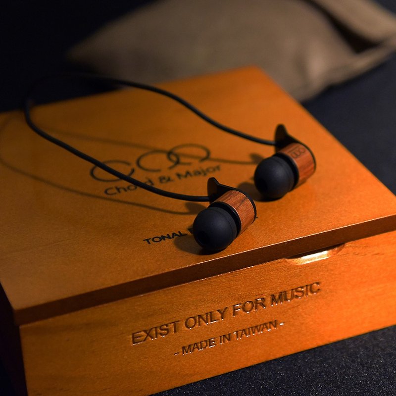 Major 5'14 World Tonal Earphone - Headphones & Earbuds - Wood Orange