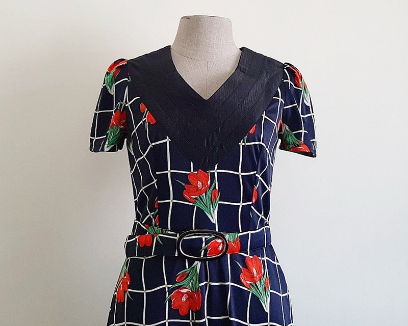 XS Vintage Navy Blue Maxi Dress Womens Red Floral Dress Grid Print Dress - 連身裙 - 聚酯纖維 黑色