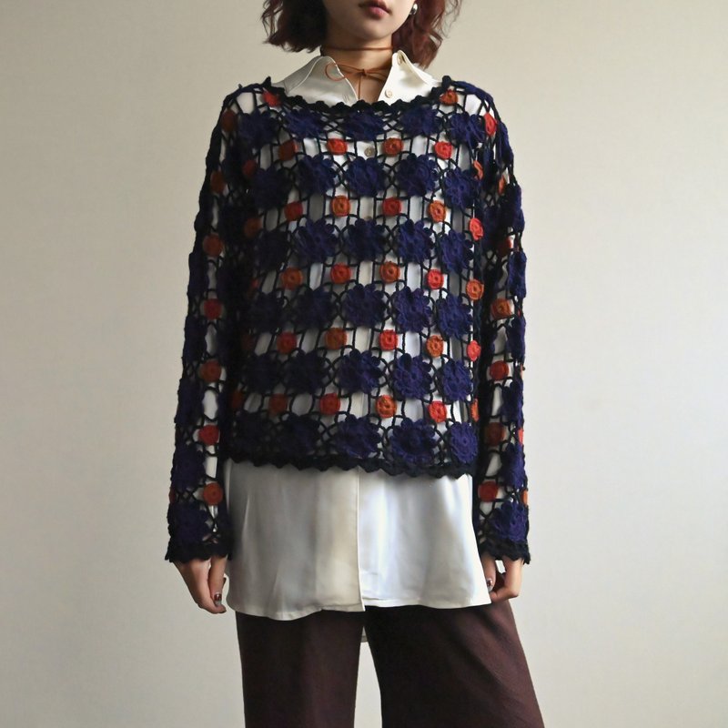 【NaSuBi Vintage】細緻鏤空織花對色古著針織上衣 - 女毛衣/針織衫 - 其他人造纖維 