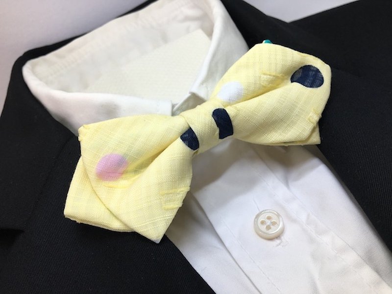 random dot bowtie yellow butterfly - 領結/領巾 - 棉．麻 黃色
