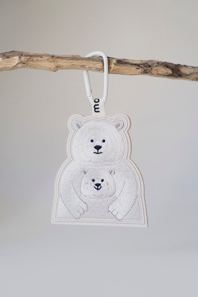 Customized embroidered tag-Polar Bear - พวงกุญแจ - งานปัก ขาว