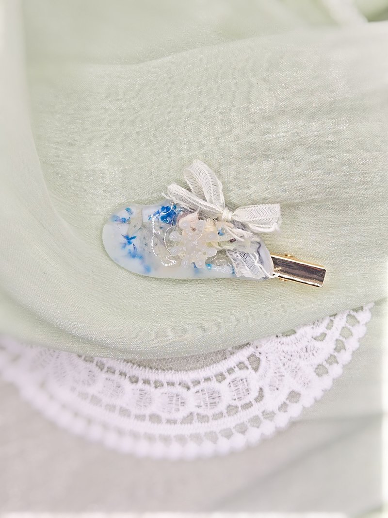 Snowy Embrace Impression Jewelry Handmade Duckbill Hair Clip | Zhi Hua. Accessories Small Brand - เครื่องประดับผม - เรซิน สีน้ำเงิน