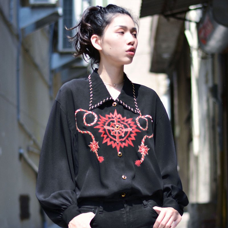 Target | Baroque long-sleeved vintage shirt - Women's Shirts - Other Materials 