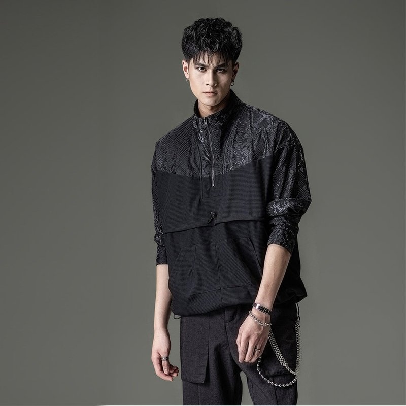 Collar zipper head fleece soul series of men's leisure splicing coat black - เสื้อยืดผู้ชาย - เส้นใยสังเคราะห์ สีดำ