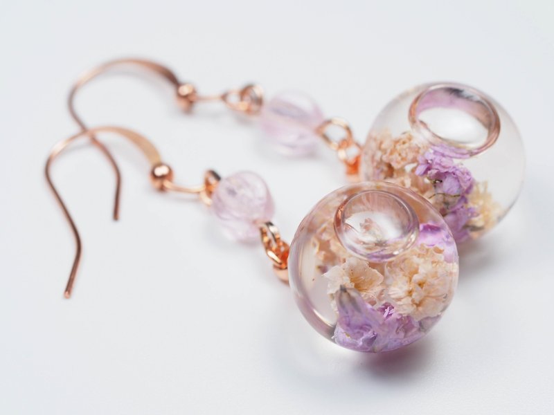 OMYWAY Handmade Dried Flower - Glass Globe - Earrings 1.4cm - ต่างหู - แก้ว ขาว