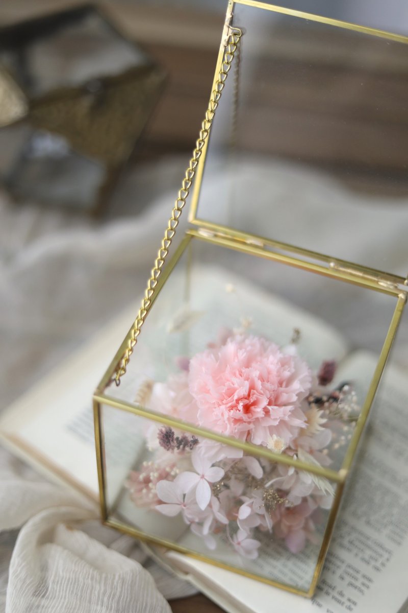 康乃馨珠寶花盒/影片教學 DIY 花藝課程材料包 永生花不凋花乾燥 - 花藝/盆栽/植栽 - 植物．花 