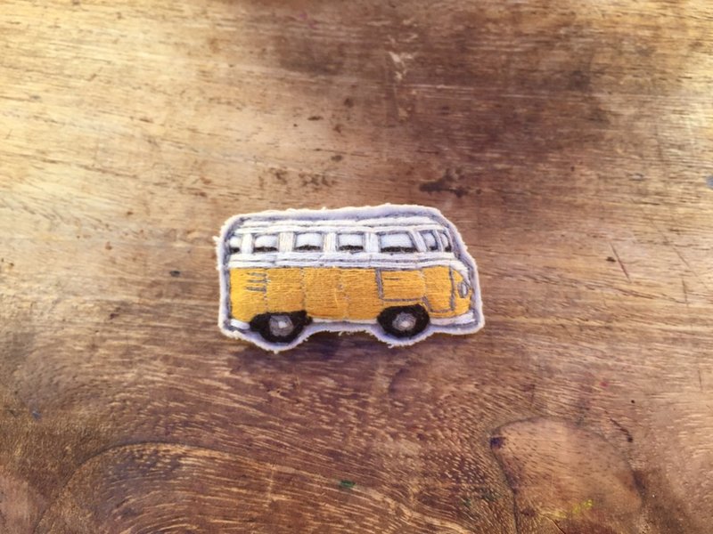 旅遊系列 小巴士 小貨車 VAN (黃) / 手工刺繡 別針 胸針 扣針 - 胸針 - 繡線 黃色
