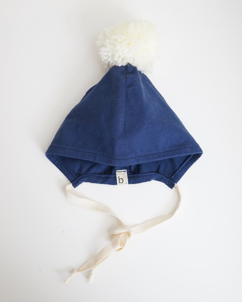 Bonbies white POMPOM with navy blue organic cotton handmade small hat suitable for babies 0-6 months - หมวกเด็ก - ผ้าฝ้าย/ผ้าลินิน ขาว