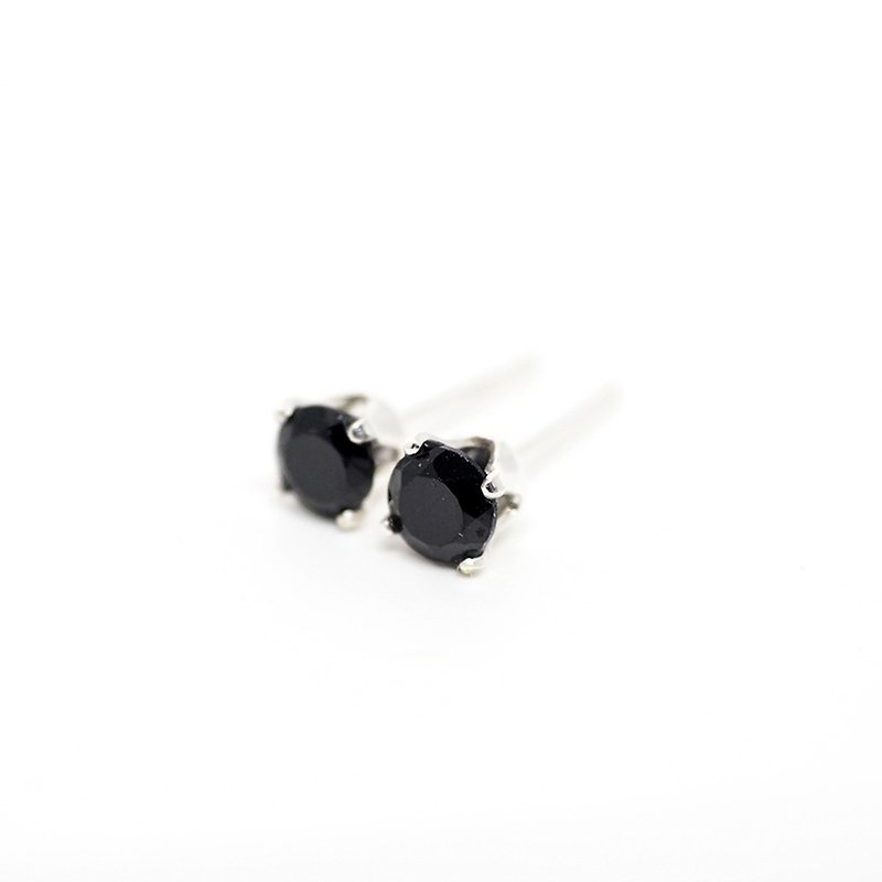 Petite Black Spinel Silver Earrings - Sterling Silver - 4mm Round - Onyx - 耳環/耳夾 - 其他金屬 黑色