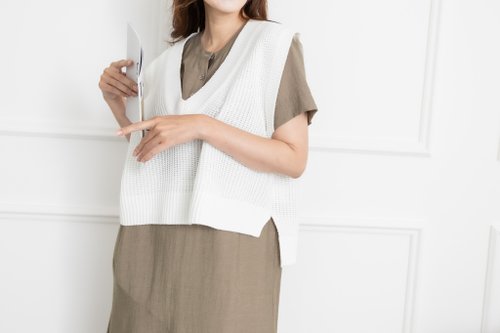 Meya 編縫編織 V領短版針織背心 白色